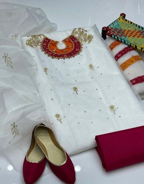 Elegant 3 Pcs Unstitched Organza Embroidered Suit with Khussa – Luxe Traditional Glam - Image 2