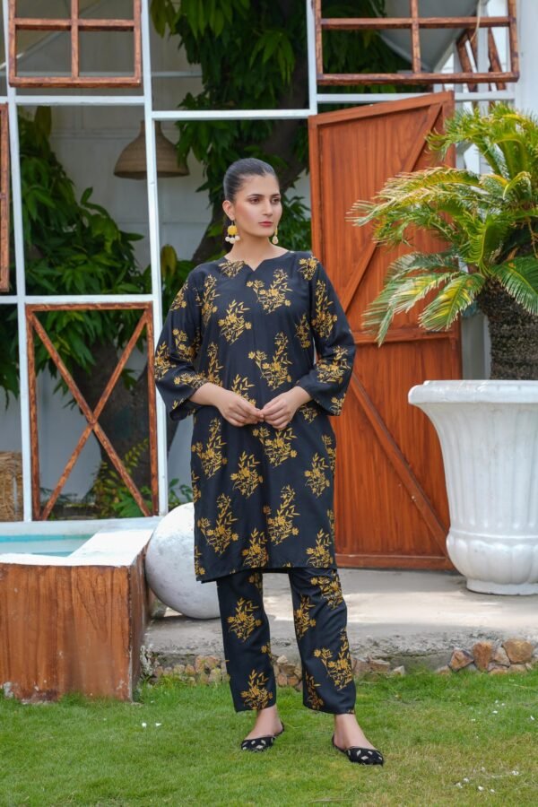 New 2pc Linen Leaf Design Suit – Elegant Pakistani Fashion