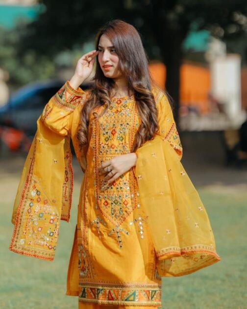Heavy Embroidery 3Pc Silk Shirt Trouser & Organza Dupatta Set - Image 10