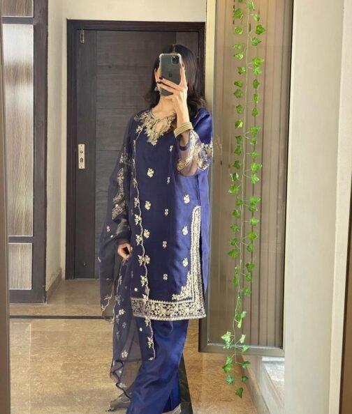 3pc Embroidery Mirror Work Organza Suit - Image 2