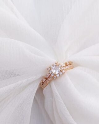 Elegant Artificial Gold Plated Crystal Adjustable Ring