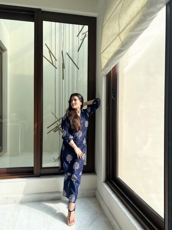 2 Pcs Women's Stitched Linen Printed Suit - Image 13