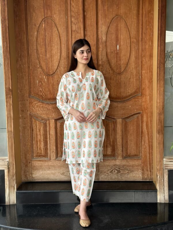 2 Pcs Stitched Premium Linen Printed Suit for Girls & Womens - Image 8