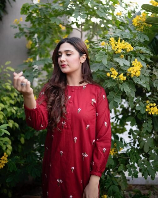2 Pcs Women's Stitched Premium Linen PATEL Embroidery Suit - Image 4