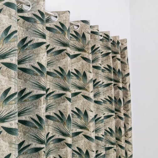 1 Pc Velvet Printed Curtains - Image 2