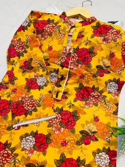 2pc Khaddar Digital Print Suit - Winter Collection 2024 | Warm & Stylish - Image 2