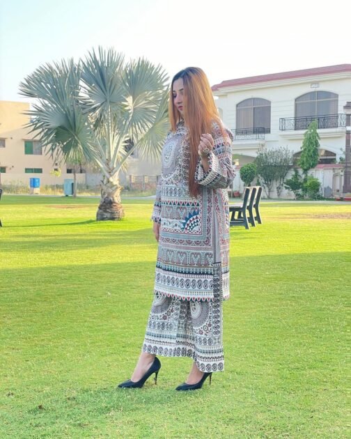 2PC Premium Linen Stitched Suit - Latest Winter Collection 2024 for Women - Image 3