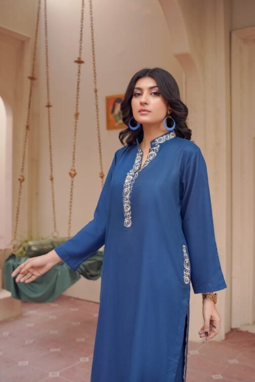 2pc Premium Dhanak with Two-Sided Pocket Suit – Stylish Winter Collection 2024 - Image 5