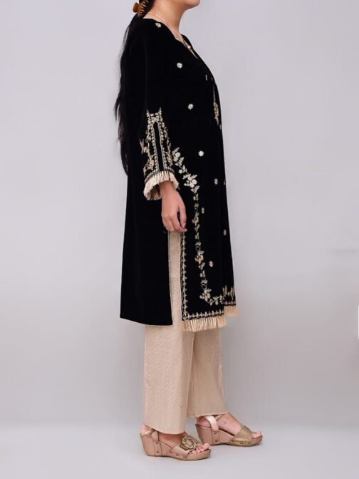 2PC Champion Premium Velvet Stitched Suit – Latest Winter Collection for Women - Image 4