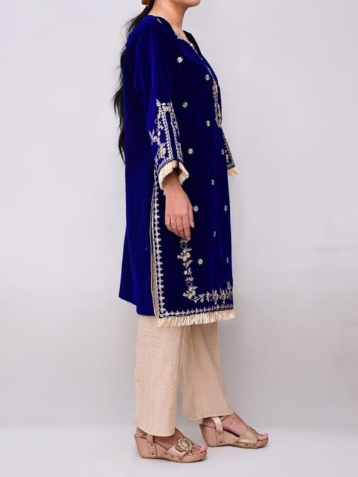2PC Champion Premium Velvet Stitched Suit – Latest Winter Collection for Women - Image 3