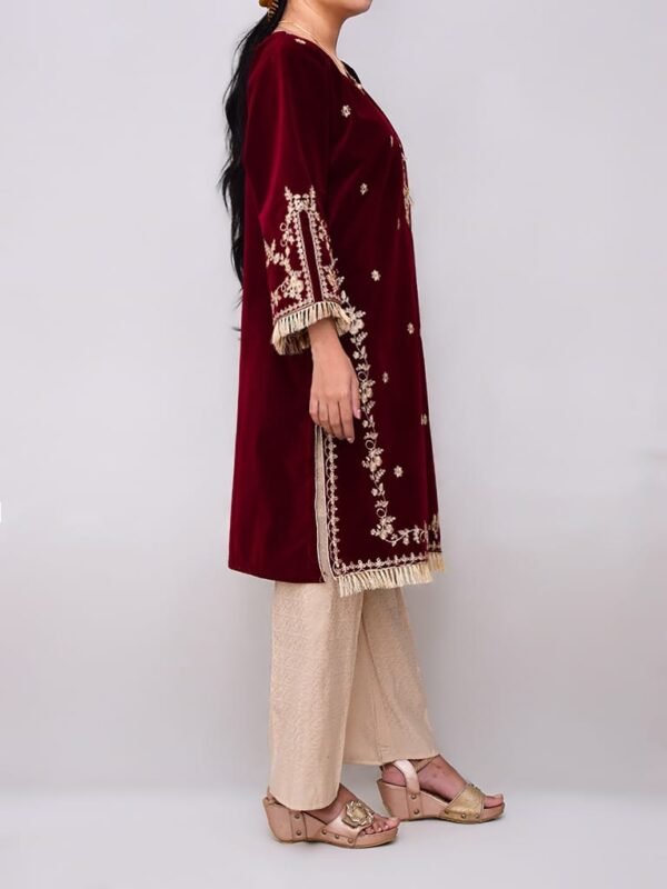 2PC Champion Premium Velvet Stitched Suit – Latest Winter Collection for Women - Image 2