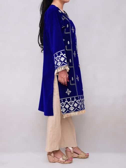 2PC Champion Premium Velvet Stitched Suit – Latest Winter Collection for Women - Image 3