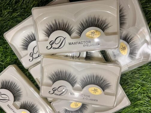 Maxfactor Eyelashes - Natural Volume & Glamorous Look