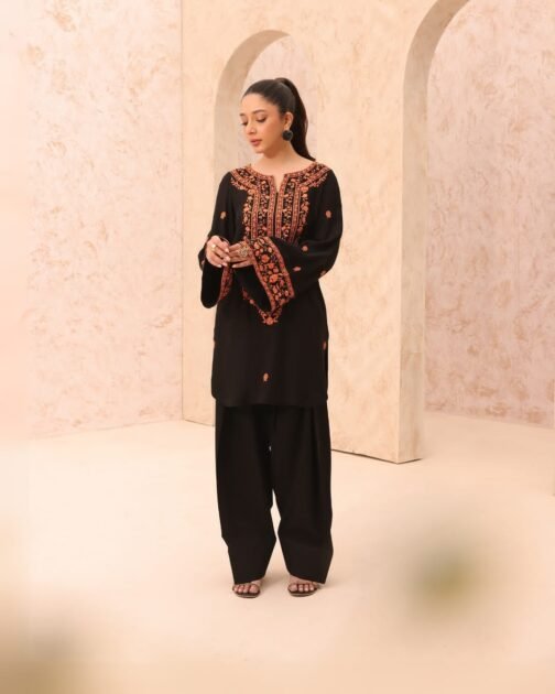 2pc Premium Summer Linen Classic Embroidery Work Suit - Image 4
