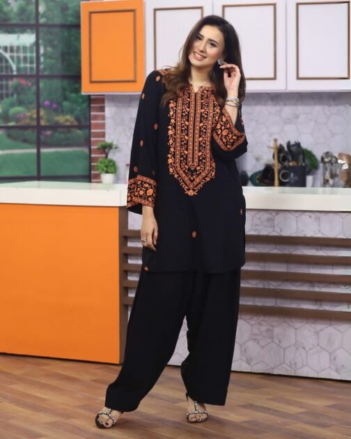 2pc Premium Summer Linen Classic Embroidery Work Suit - Image 5