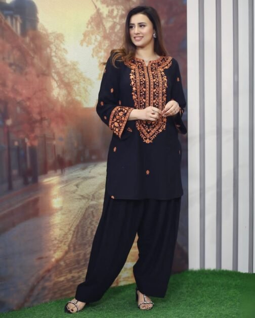 2pc Premium Summer Linen Classic Embroidery Work Suit - Image 6