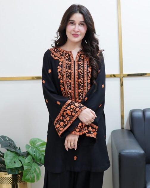 2pc Premium Summer Linen Classic Embroidery Work Suit - Image 9