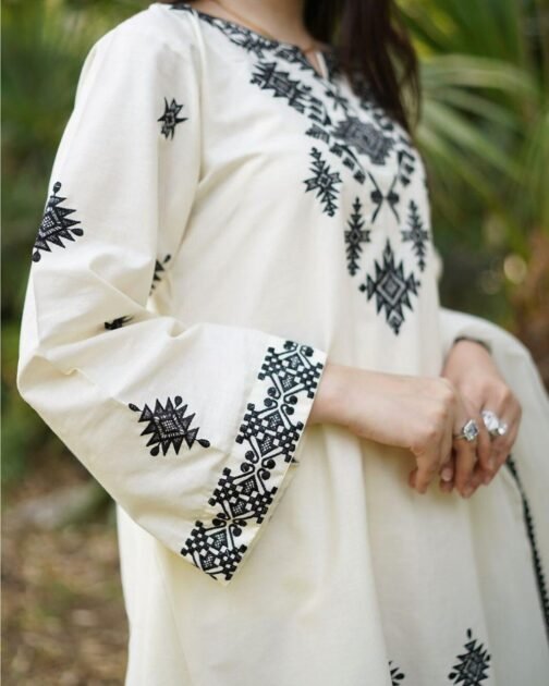 Juna Lawn Embroidery Suit 3PC – Elegant Summer Collection for Women - Image 4