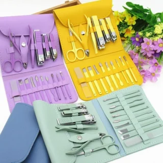 16 Pieces Manicure Kit – Premium Sale