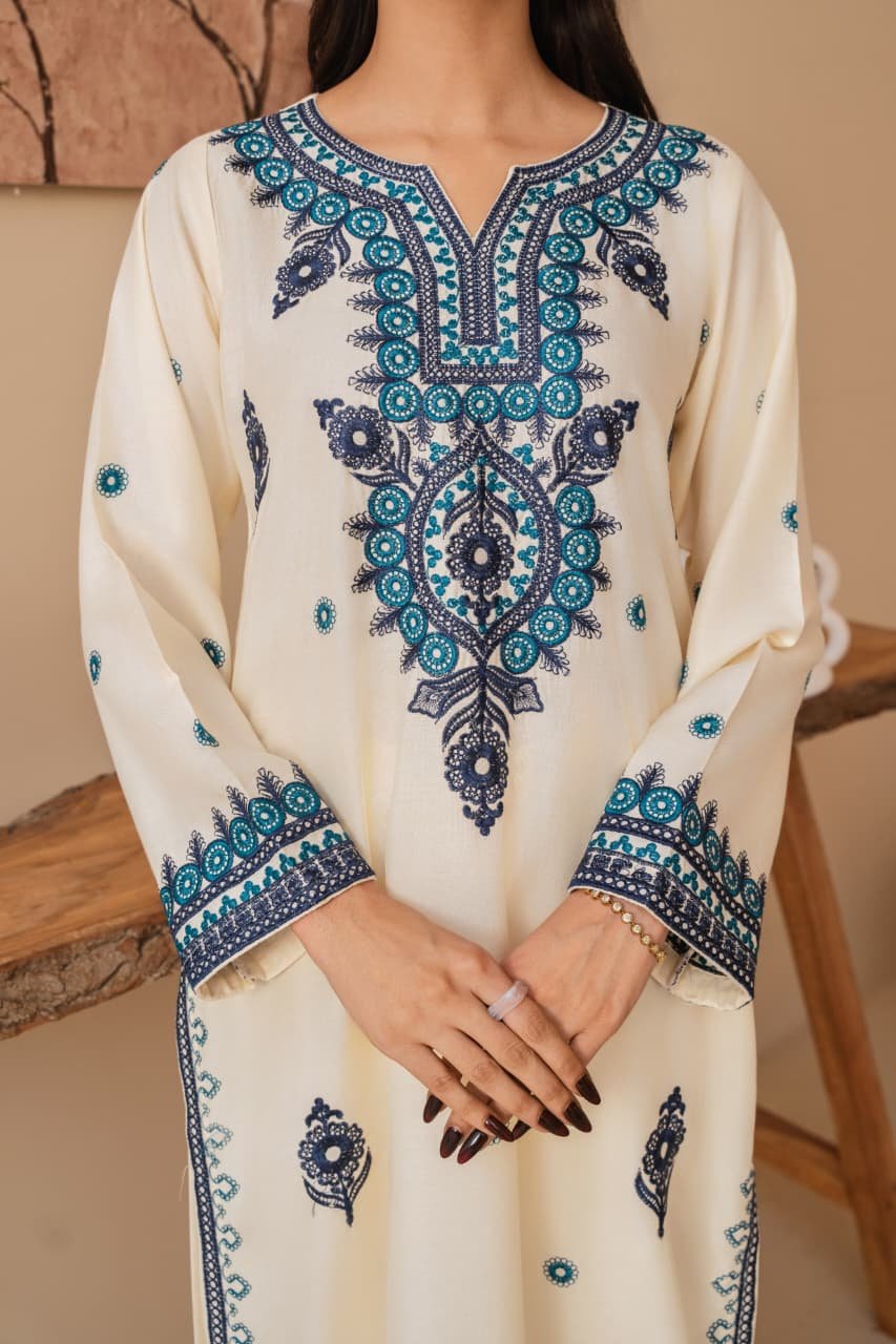 Premium Noor Elegance Embroidery 2PC Winter Dress Sale - Image 5