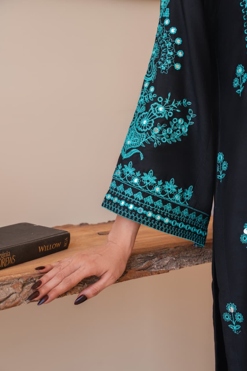 Elegant SERENA 2PC Premium Winter Suit Sale - Image 5