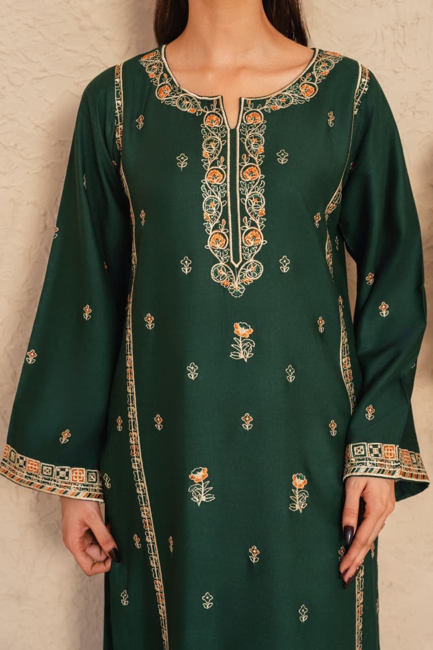 Elegant Falak Embroidery 2PC Premium Winter Suit Sale - Image 7