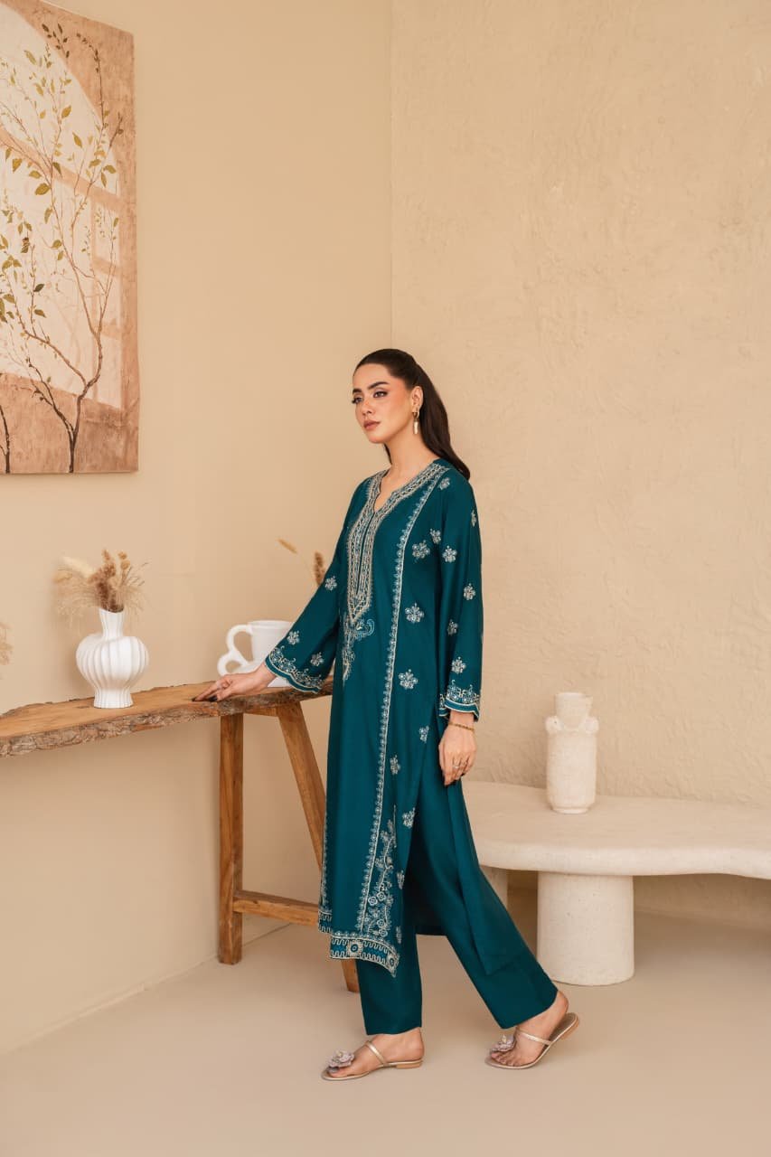 Elegant Emerald Grace 2PC Premium Winter Suit Sale - Image 6