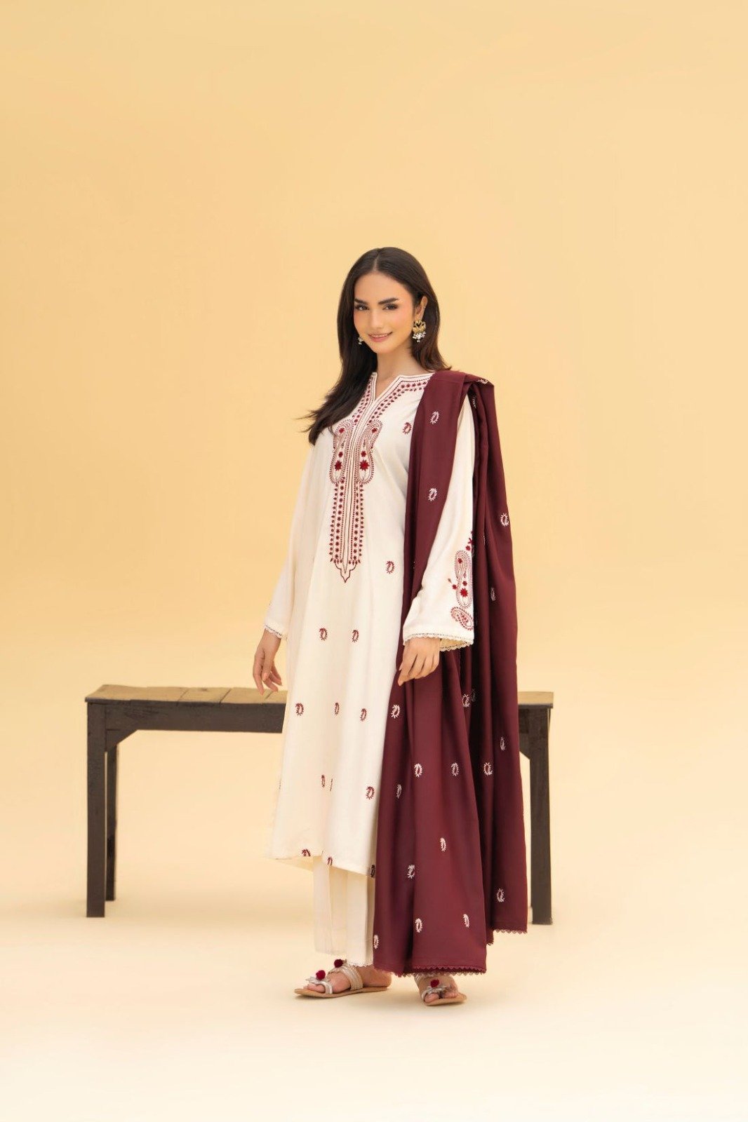 Premium Zohra Embroidery 3PC Shawl Stone Linen Winter Dress - Image 4