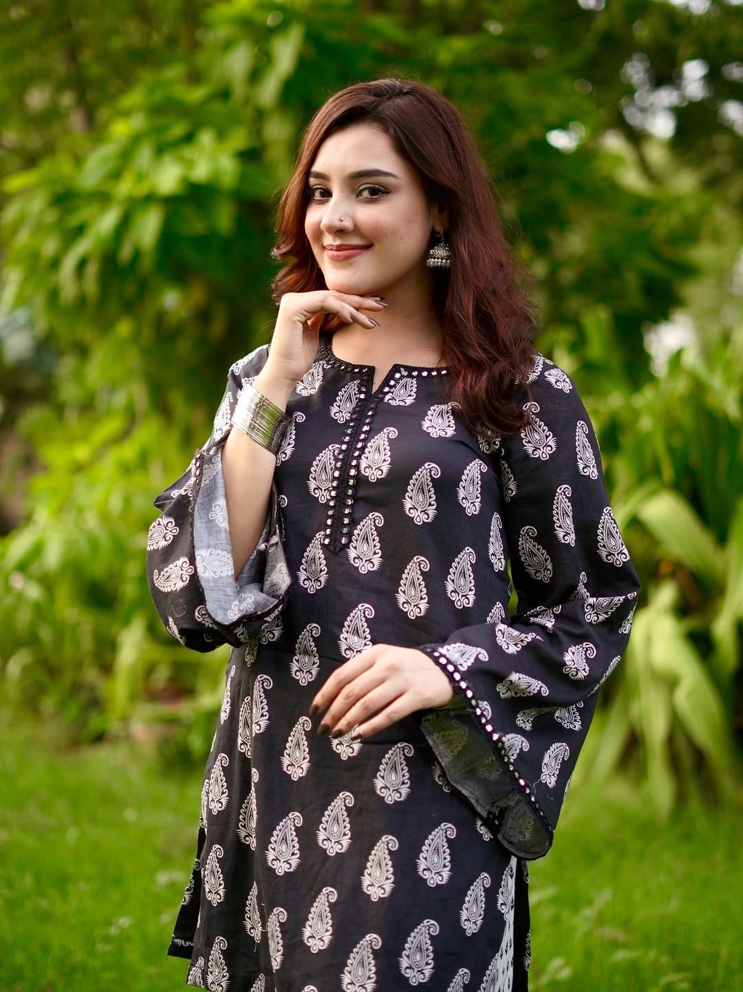 MEHRU Farshi 2PC premium linen lace shirt with farshi salwar