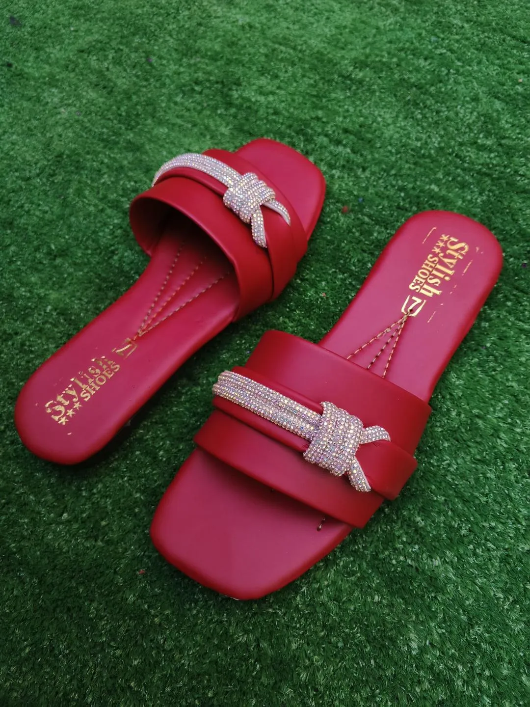 Maroon rhinestone flip flops for women stylish buckle design comfortable footwear