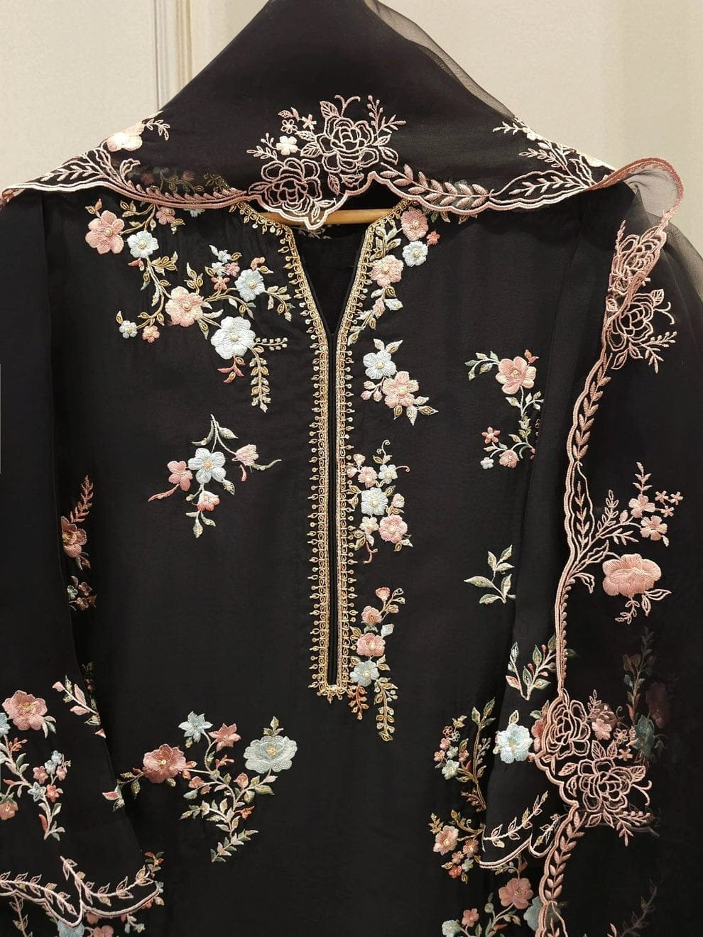 Elegant Noor Embroidered 3PC Suit Latest Cotton Collection - Image 3