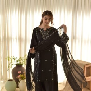 bareen embroidered 3pc lawn suit with embroidered dupatta and plazo elegant summer dress Pakistan