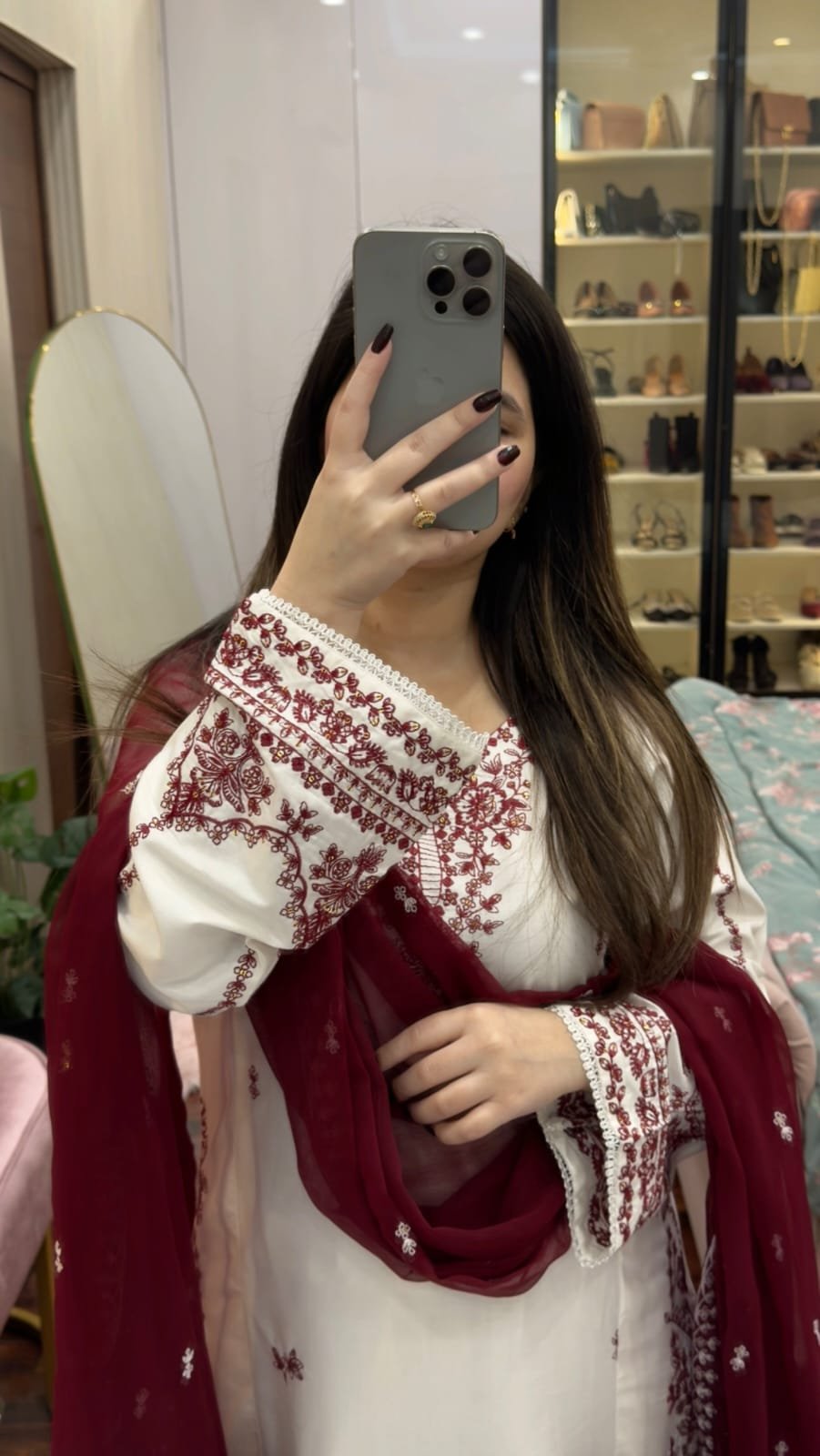Snow Drop Embroidered 3PC Premium Lawn Suit Best Quality 10 Snow Drop Embroidered 3PC premium lawn suit