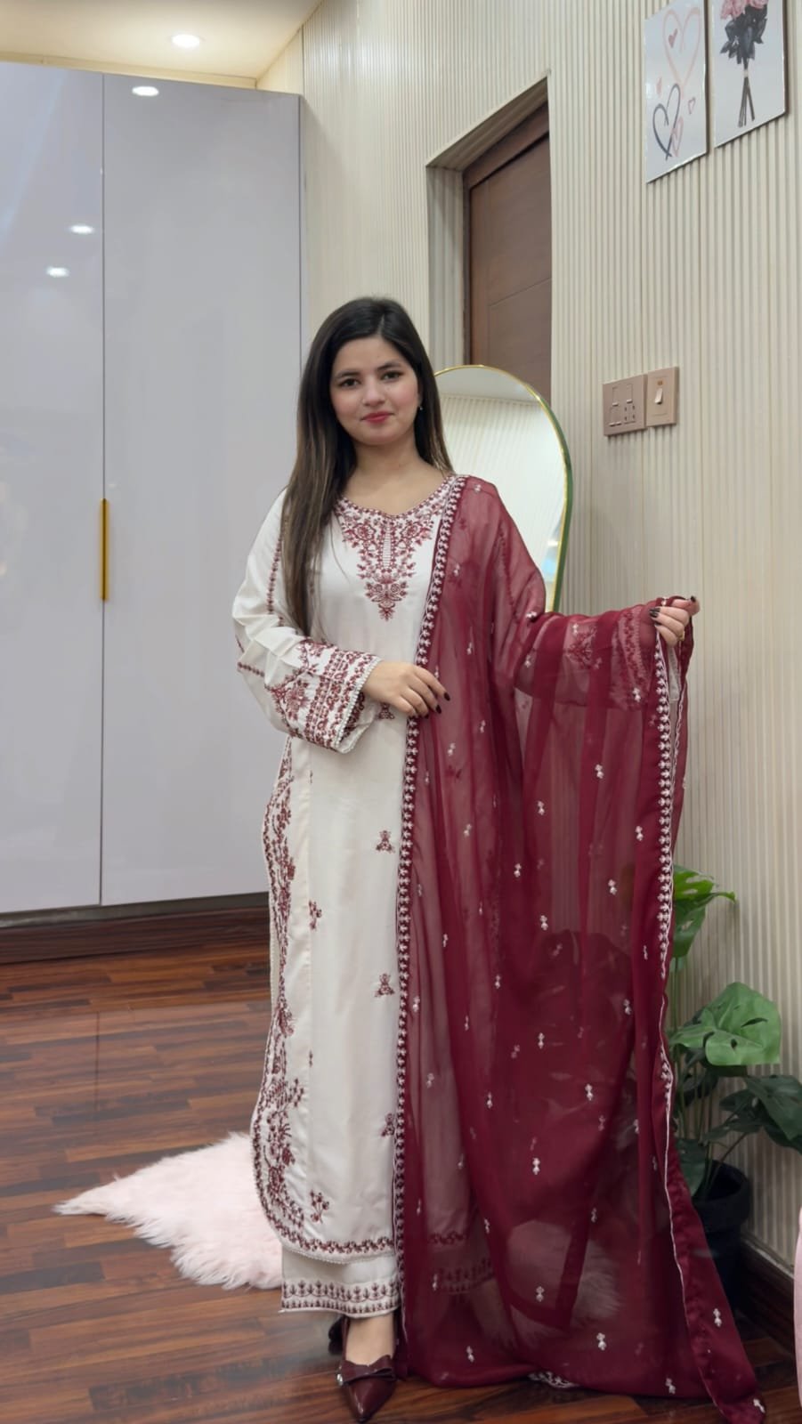 Snow Drop Embroidered 3PC Premium Lawn Suit Best Quality 2 Snow Drop Embroidered 3PC Premium Lawn Suit Best Quality - Image 2