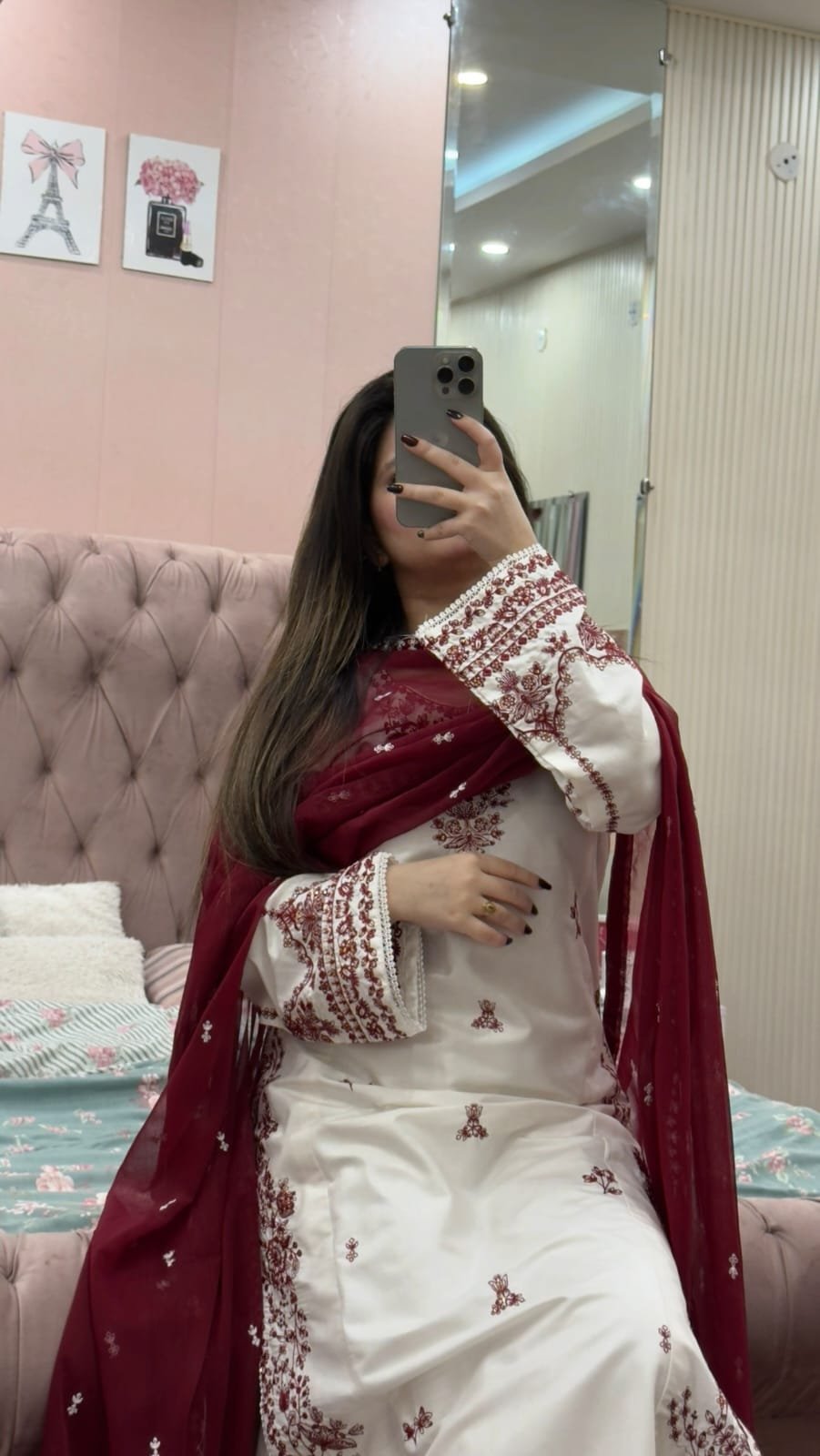 Snow Drop Embroidered 3PC Premium Lawn Suit Best Quality 5 Snow Drop Embroidered 3PC Premium Lawn Suit Best Quality - Image 5