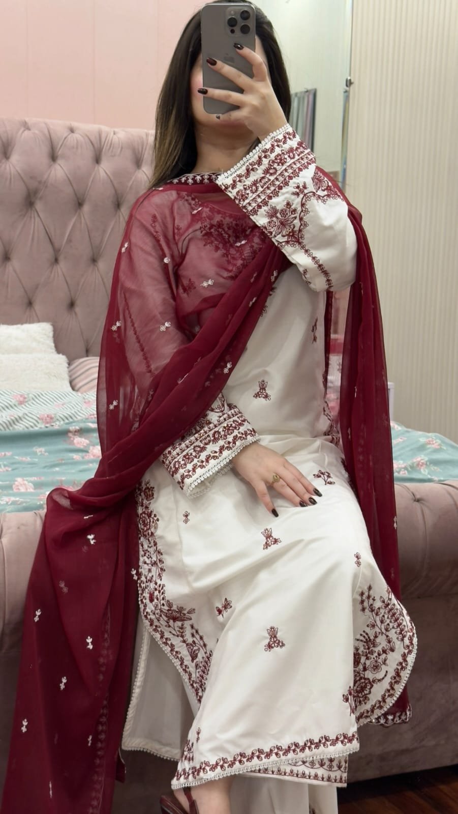 Snow Drop Embroidered 3PC Premium Lawn Suit Best Quality 7 Snow Drop Embroidered 3PC Premium Lawn Suit Best Quality - Image 7