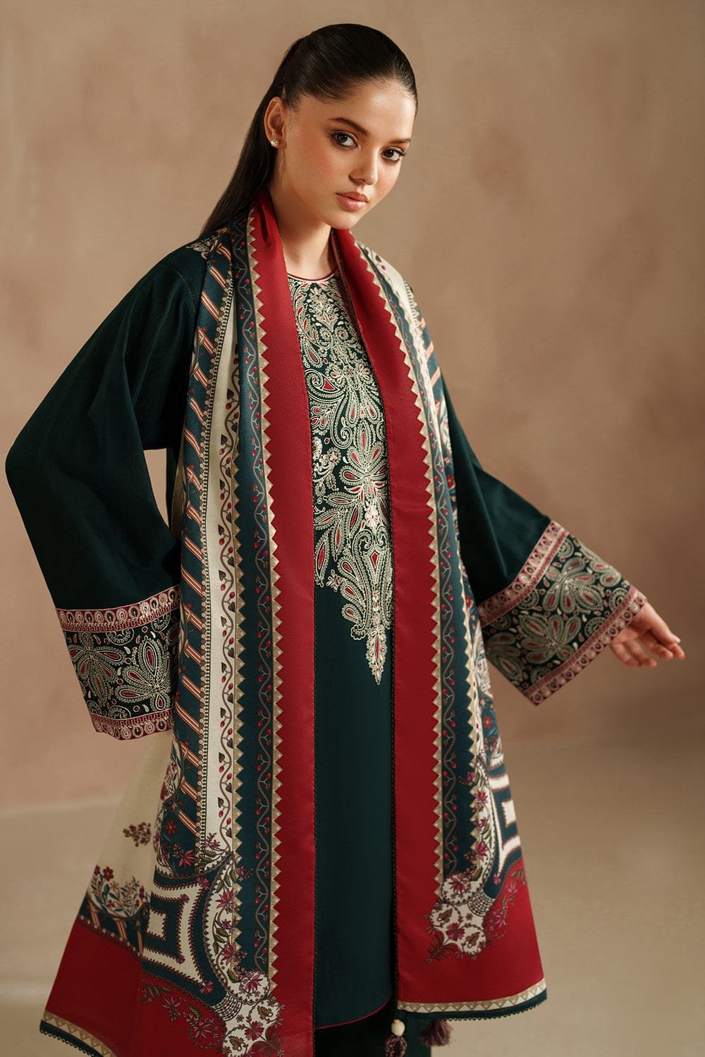 DINAR Embroidery 3PC Premium Lawn Suit 6 DINAR Embroidery 3PC Premium Lawn Suit - Image 6