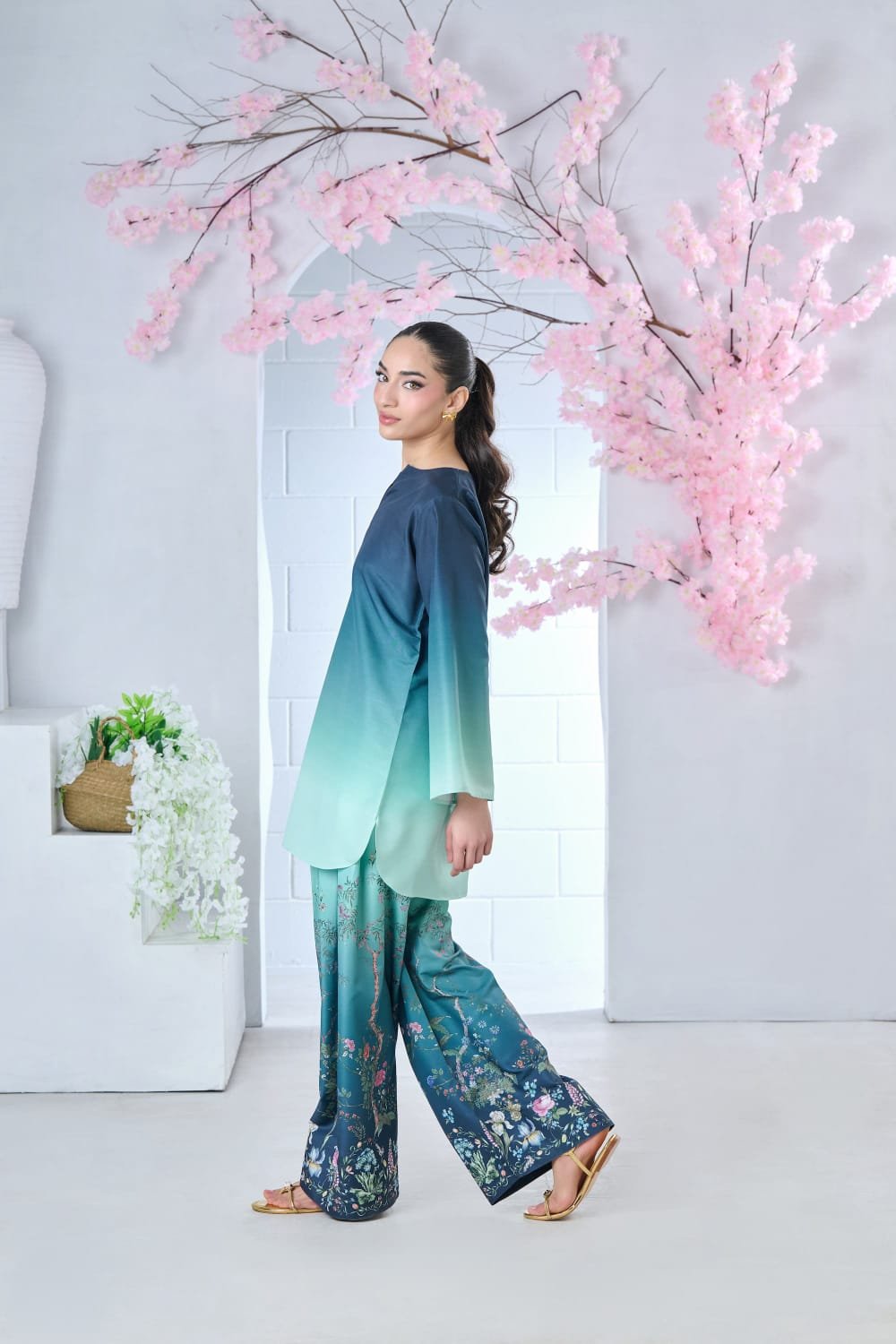Premium MOON Co Ord 2PC Lawn Silk Suit 8 Premium MOON Co Ord 2PC Lawn Silk Suit - Image 8
