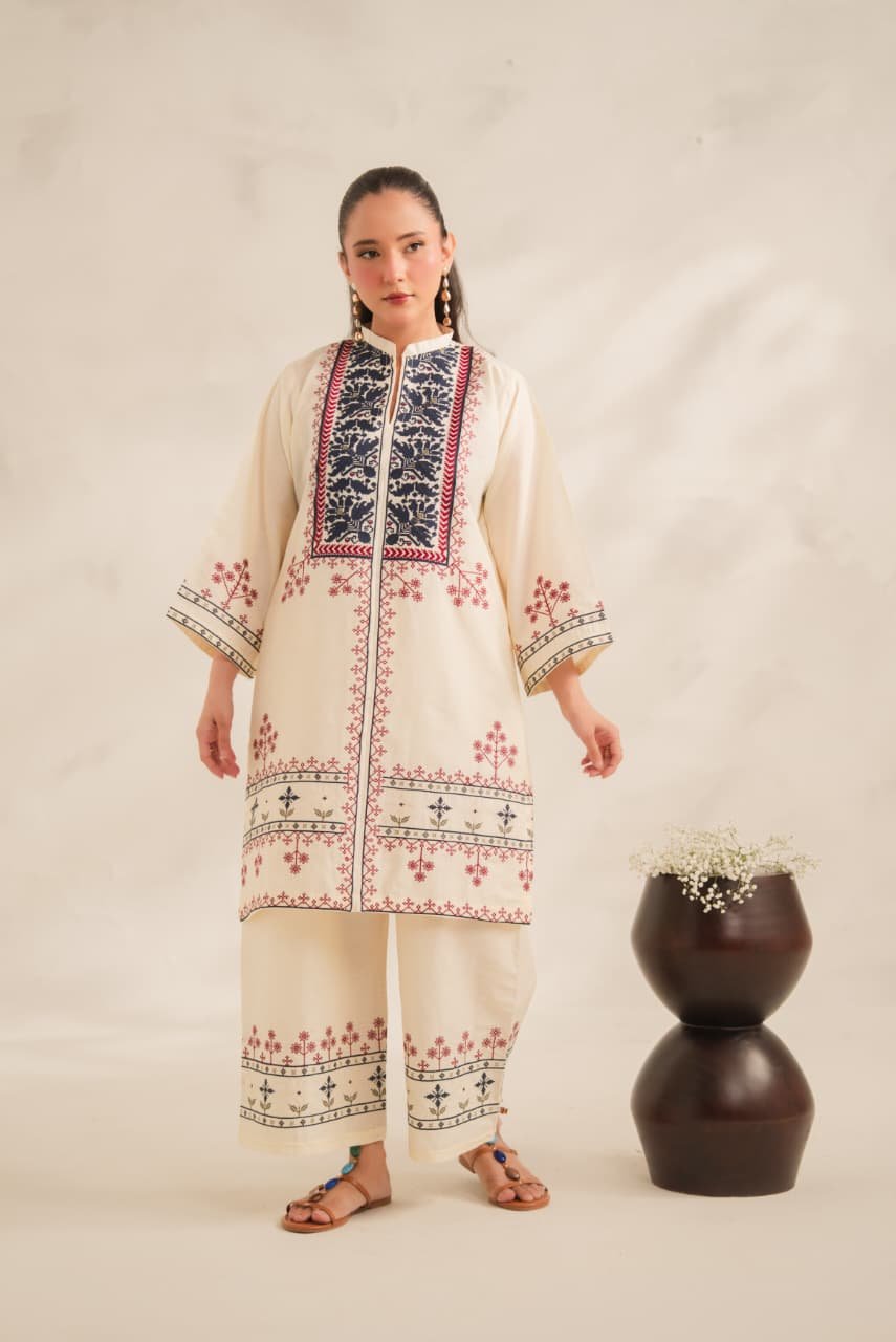 Dilruba Embroidery Premium Lawn Plazo Suit 6 Dilruba Embroidery Premium Lawn Plazo Suit for Women