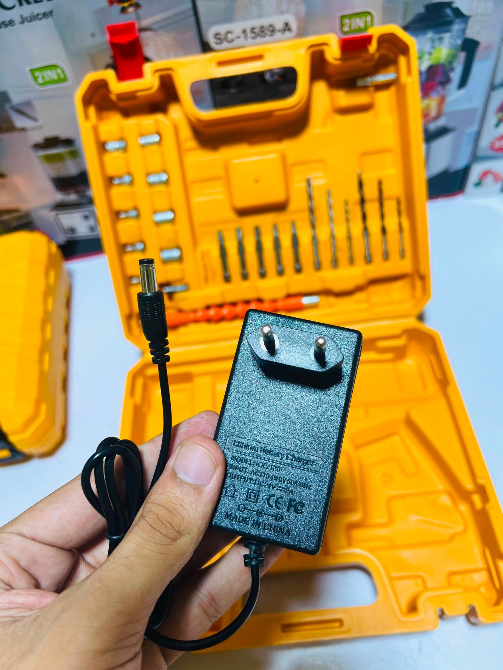 DeWalt 64V Cordless Electric Drill Machine With Case | Tools 6 DeWalt 64V Cordless Drill with battery and carry case