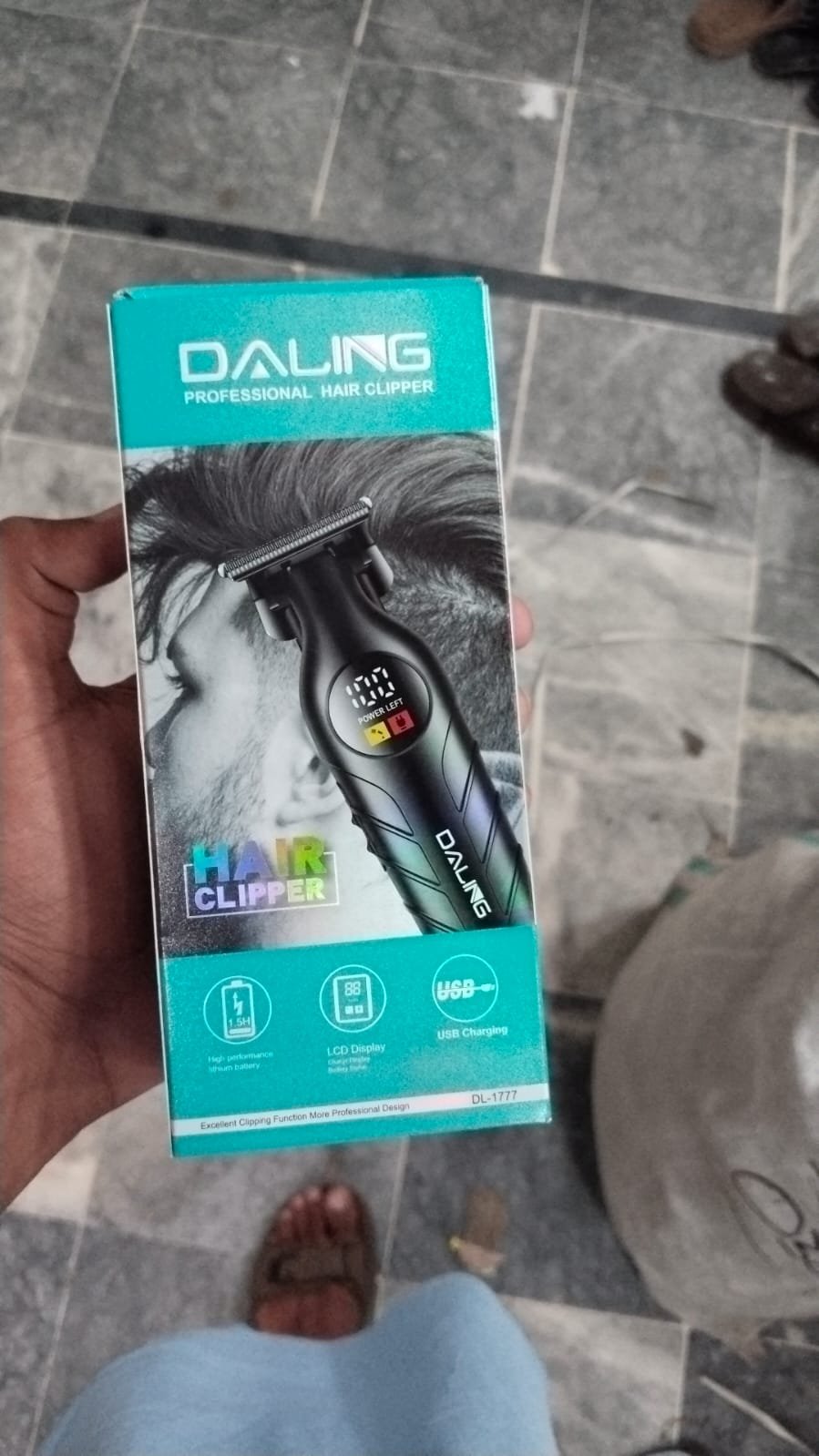 Daling DL 1777 Professional Hair Clipper 4 Daling DL 1777 Professional Hair Clipper - Image 4