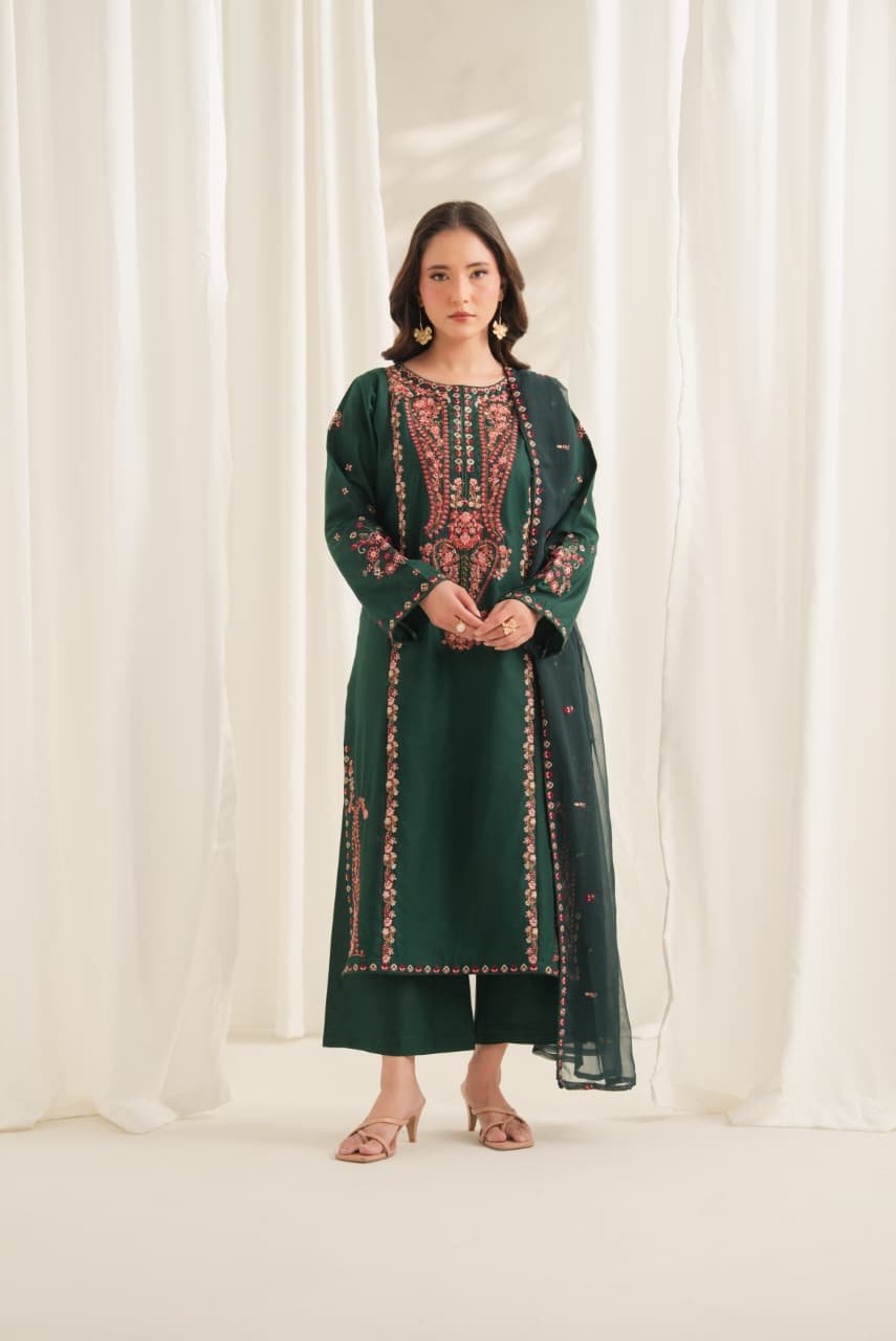 Soha Embroidered 3PC Lawn Suit with Plazo | Stitched Collection 2 Soha Embroidered 3PC Lawn Suit with Plazo | Stitched Collection - Image 2